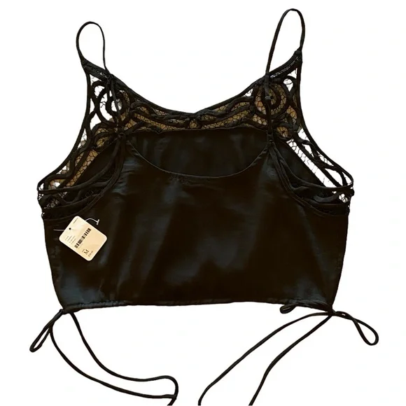 Intimately Free People Black Lace Top Size Medium NWT Excellent Condition! - Picture 2 of 13